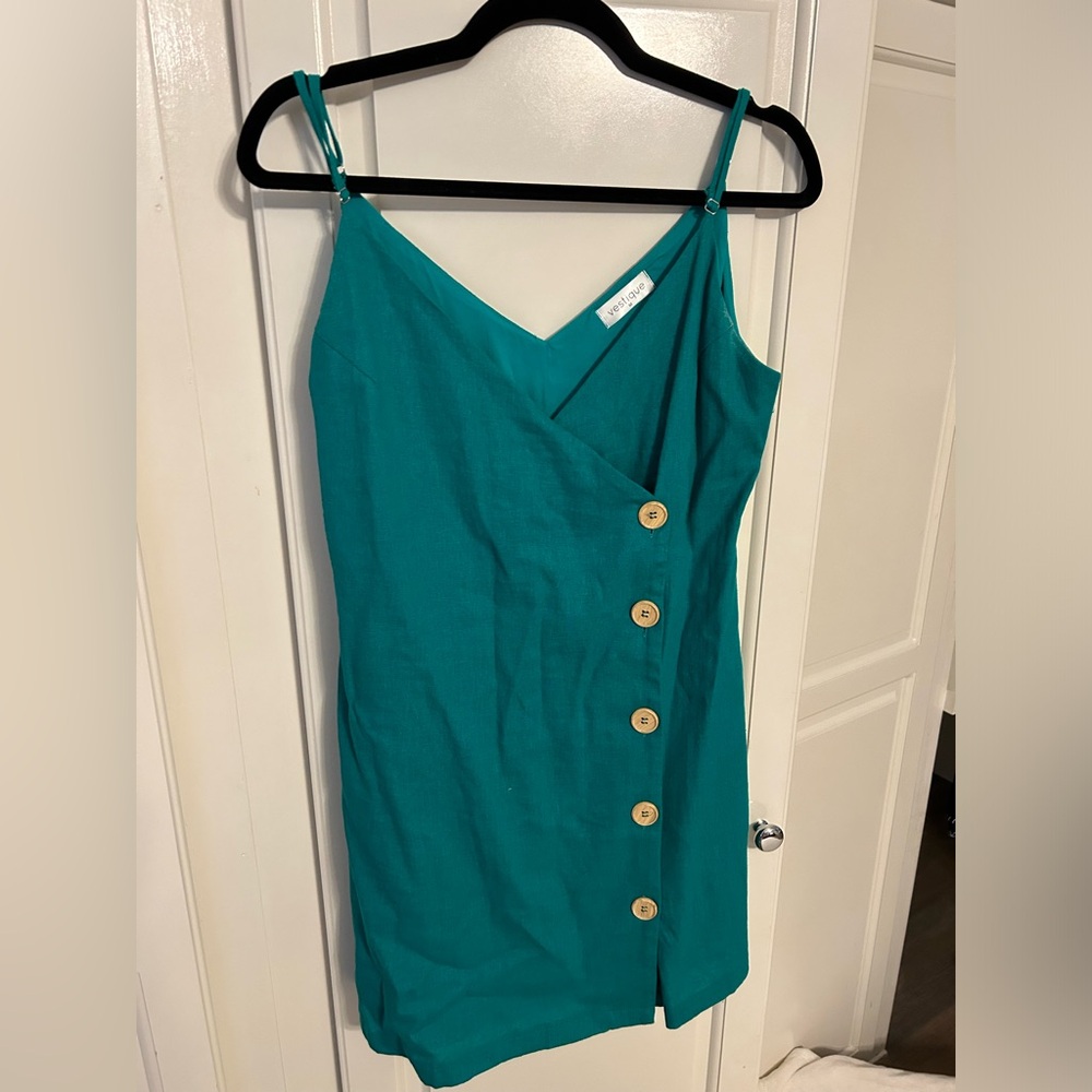 Vestique linen dress